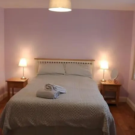 Vakantiehuis The Marshes - Large Home, Short Drive To *