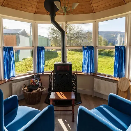 Vakantiehuis The Marshes - Large Home, Short Drive To