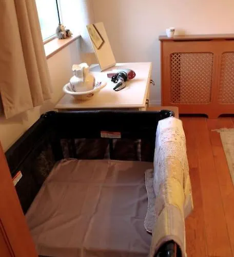 Feriehus The Marshes - Large Home, Short Drive To